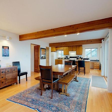 Newport'S Cypress Oceanview Home Bagian luar foto